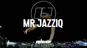 VIDEO: Mr JazziQ – 1Hr Of Rhythmic Amapiano Mix